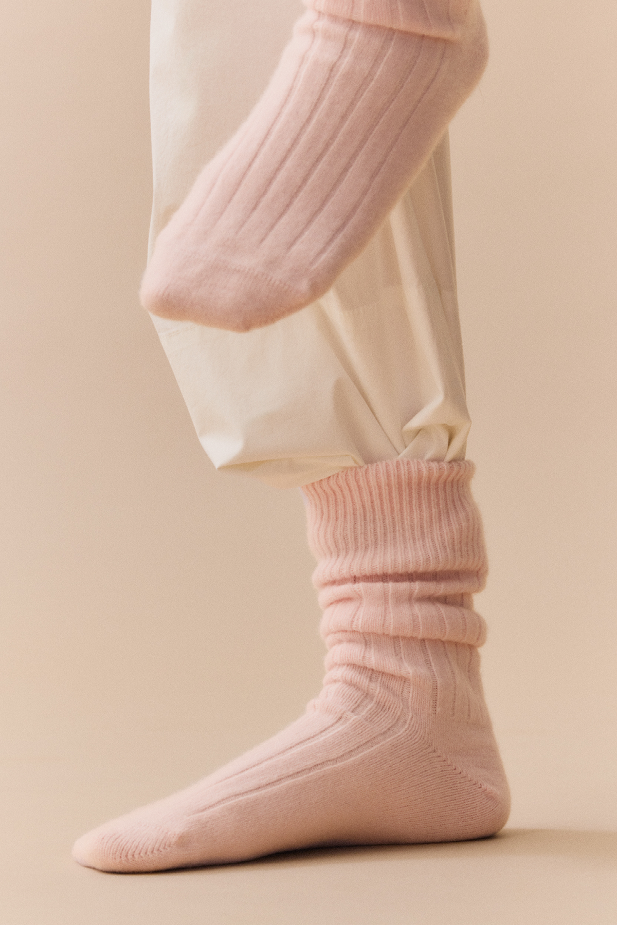 Pairs Frosting Pink Merino Bed Socks