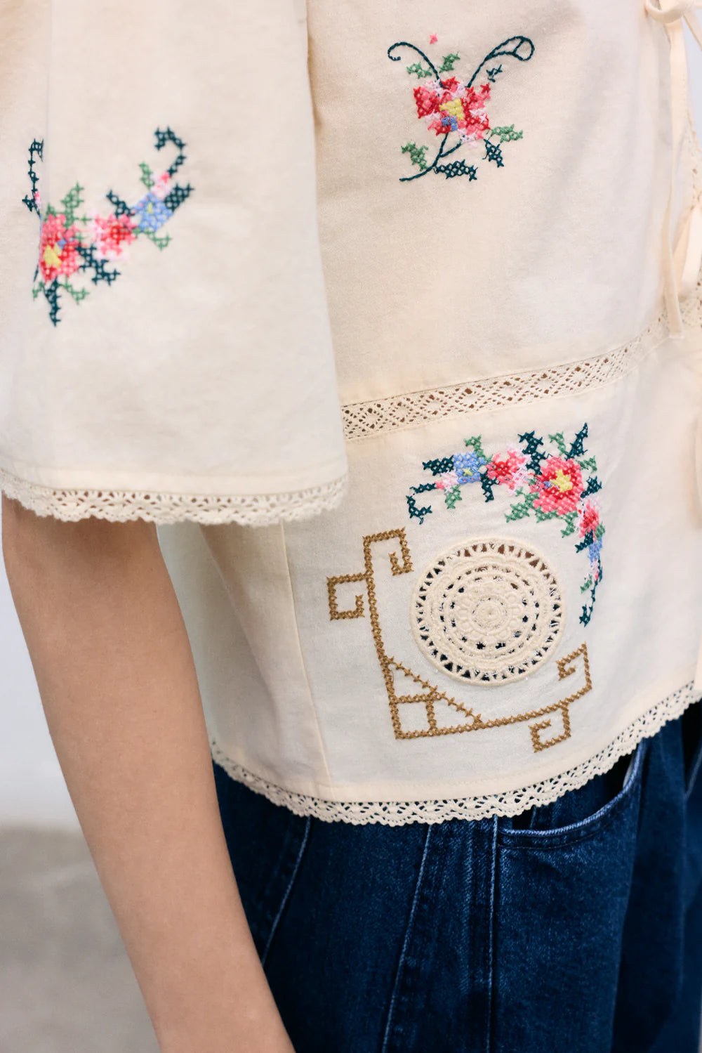 Narcise Embroidered Blouse Ecru
