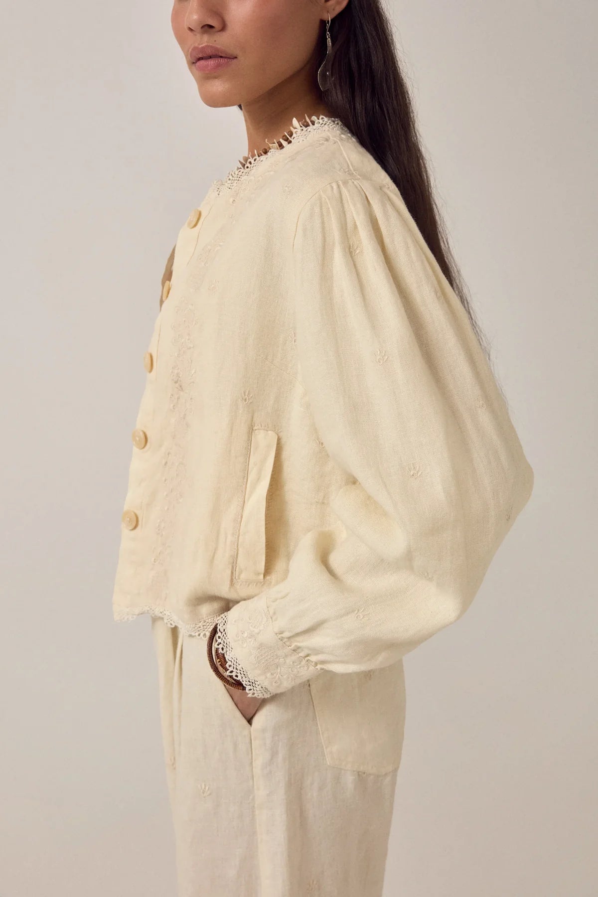 Maison Hotel Otelo Linen Jacket in Cream