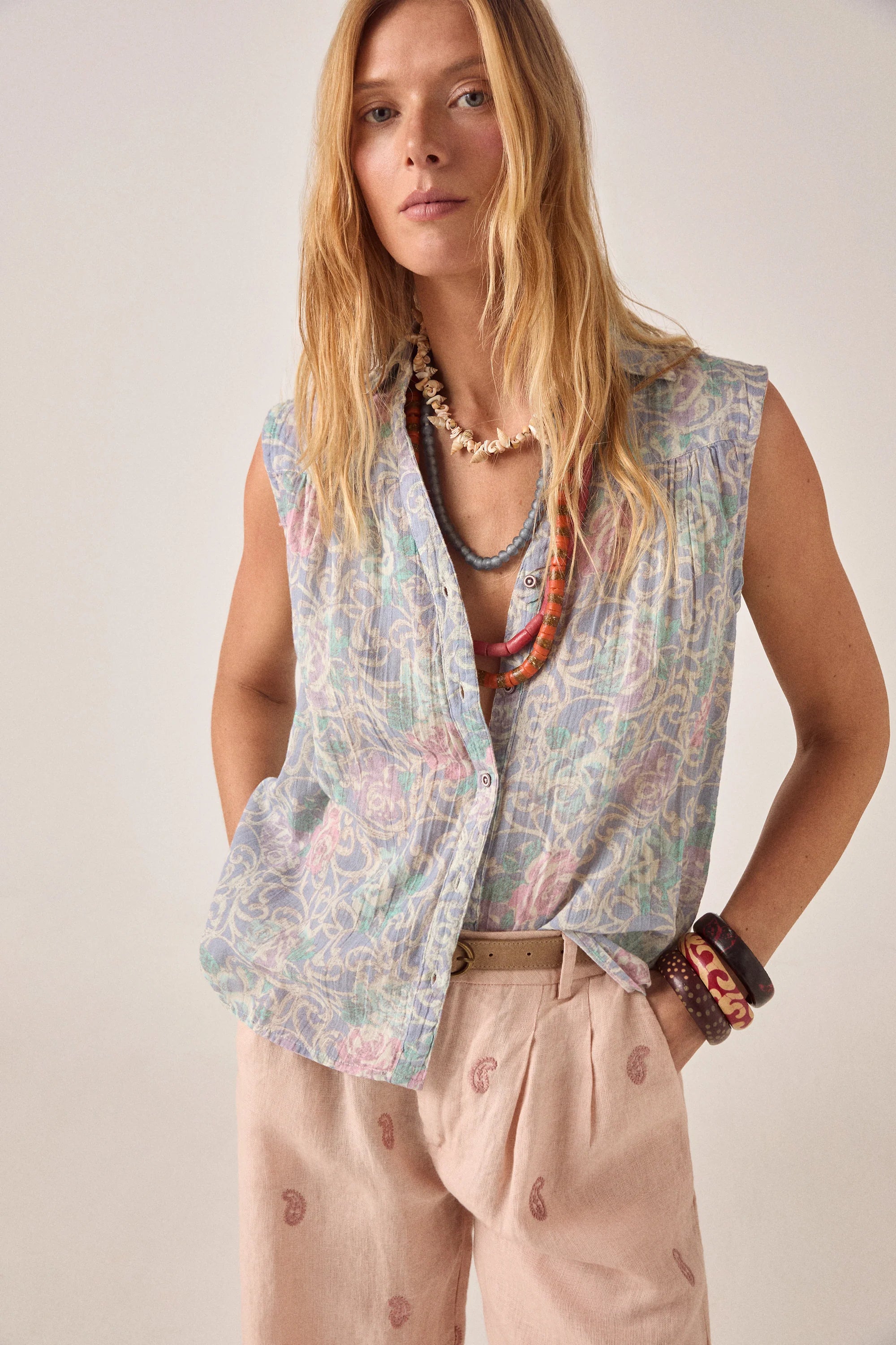 Maison Hotel Mina Shirt in Misty Garden