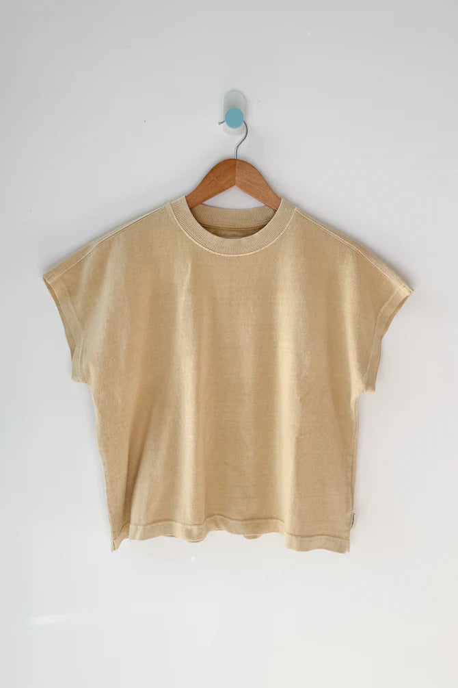 Le Bon Shoppe Jeanne Tee in Butter